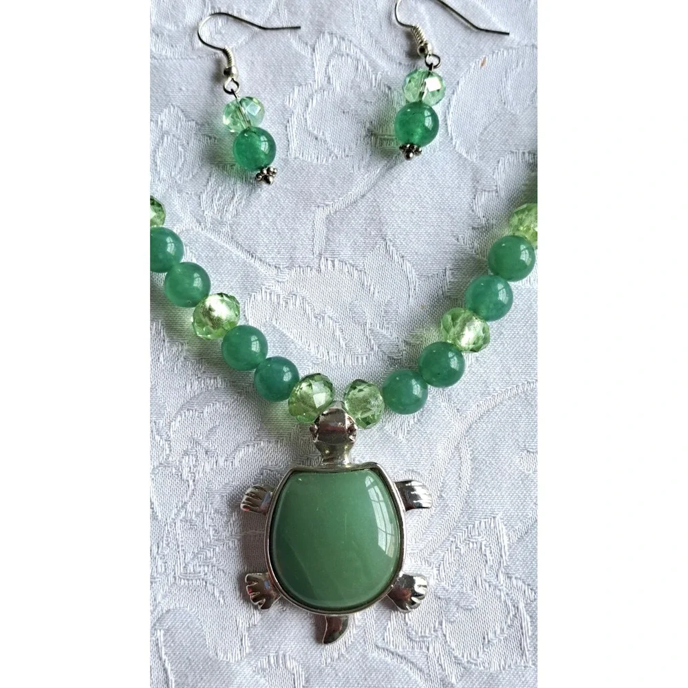 Gemstone Beaded Jewelry Set Necklace Earrings Aventurine Turtle Jade Pendant